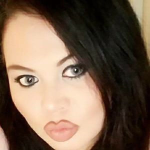 Meet your Posher, Yvette